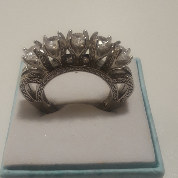 White sapphire ring size 7 925 Silver, new - Picture 3 of 6